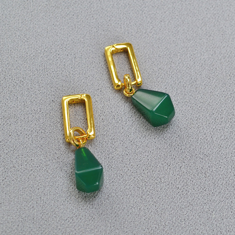 Classic Gold Necklace with Timeless Appeal