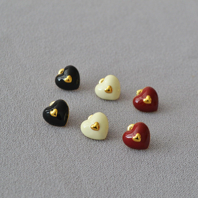 Charming Gold Earring for Any Occasion