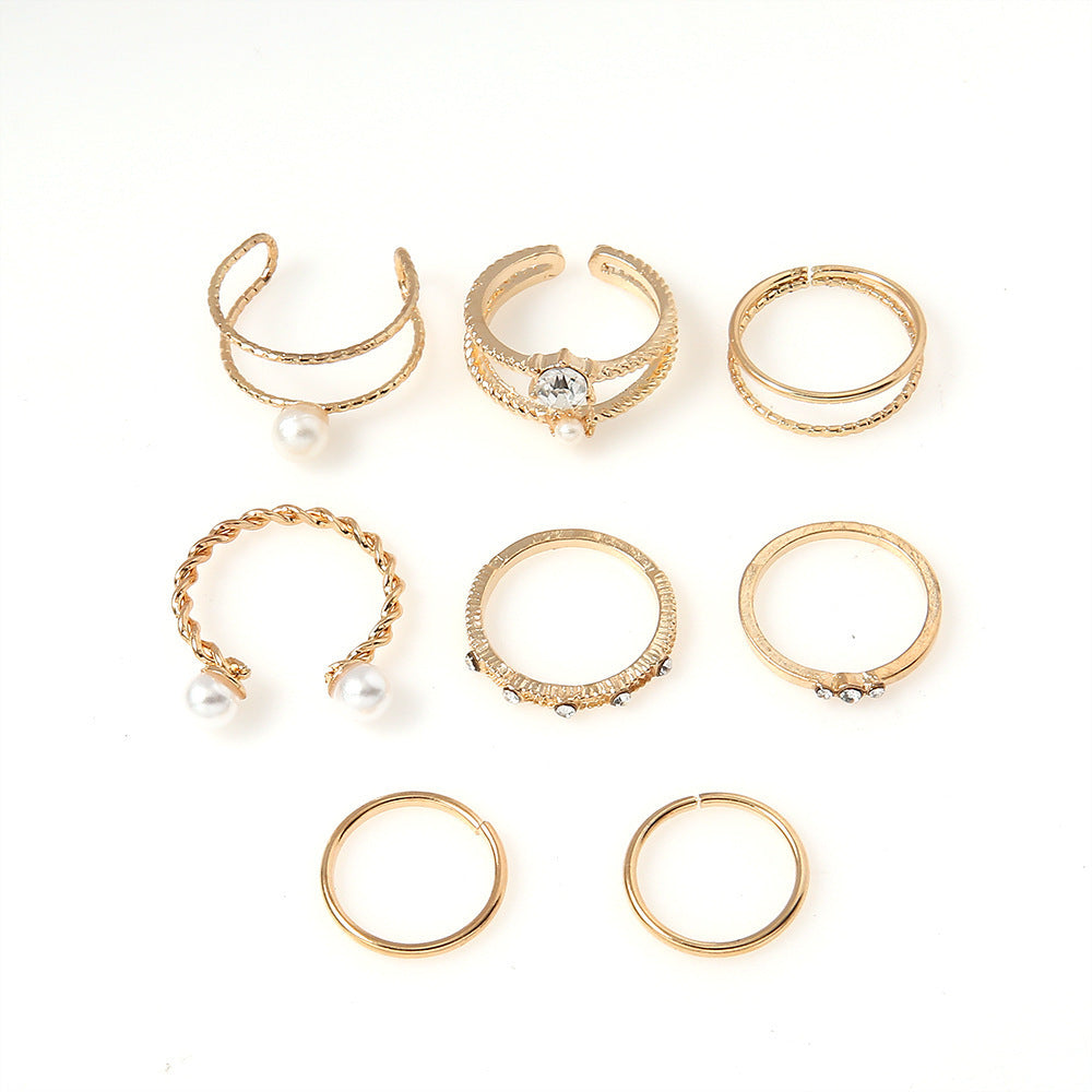 Beautiful Gold Set with Unique Style
