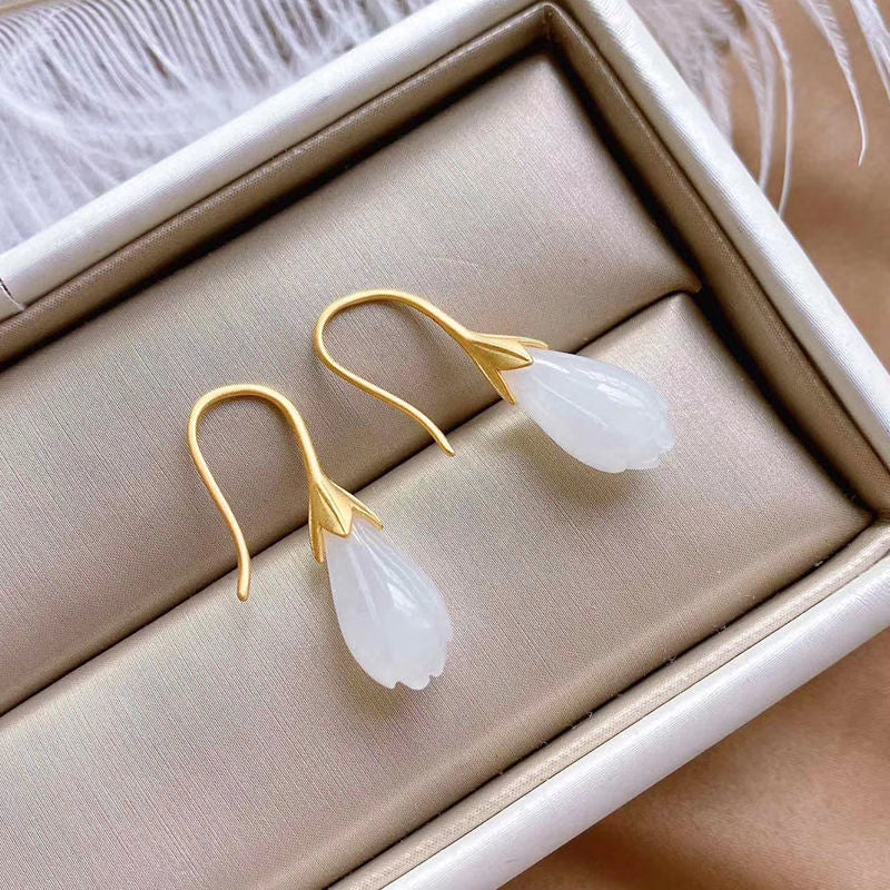 Elegant Gold Earring for Every Occasion