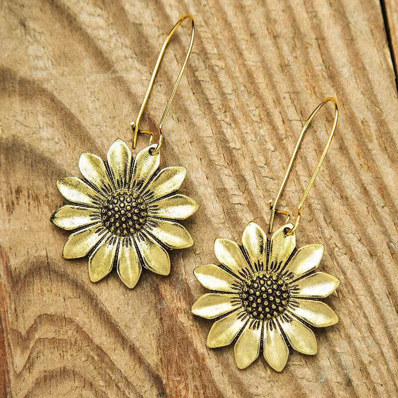 Classic Earring with Timeless Appeal