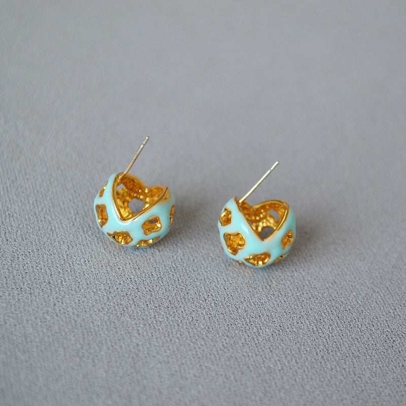 Classic Earring with Timeless Appeal