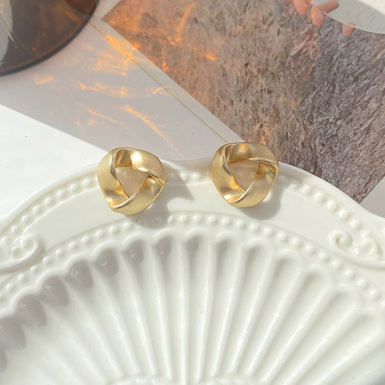 Stunning Gold Earring for Daily Wear