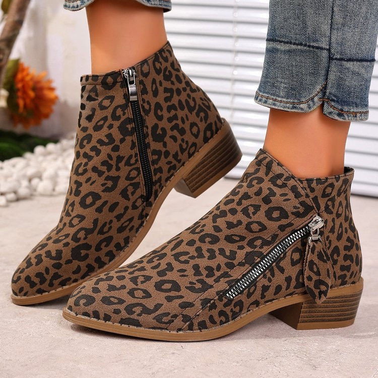 Chic Orthopedic Shoes with Unique Design