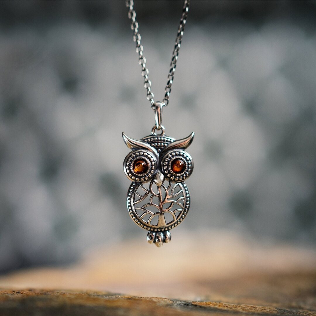 Stunning Necklace for Daily Wear