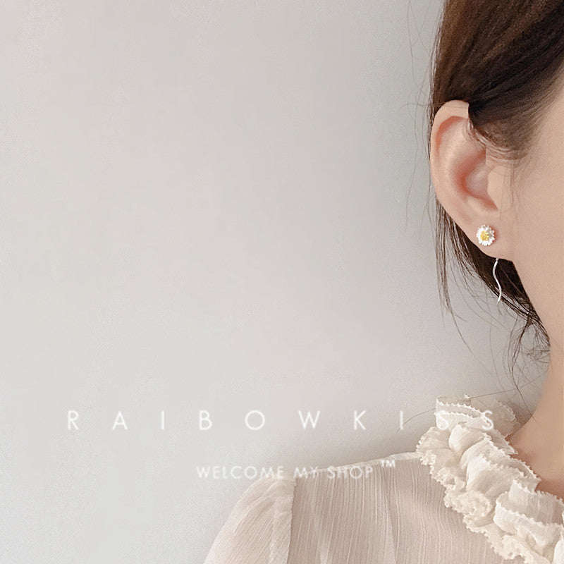 Classic Earring with Timeless Appeal
