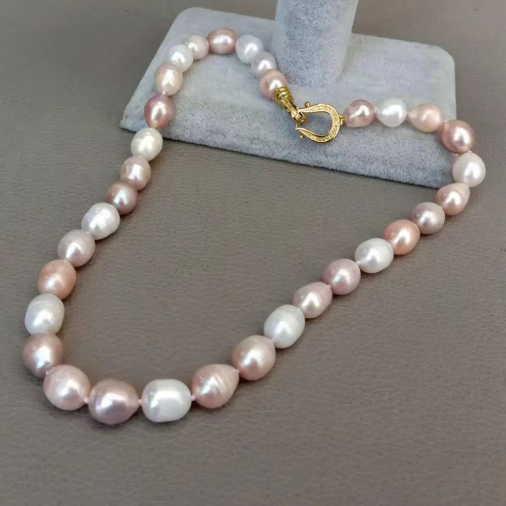 Romantic Pearl Necklace for Special Moments