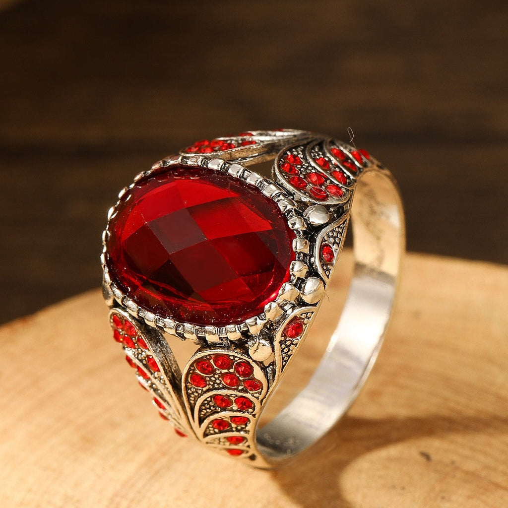 Classic Ring with Timeless Appeal