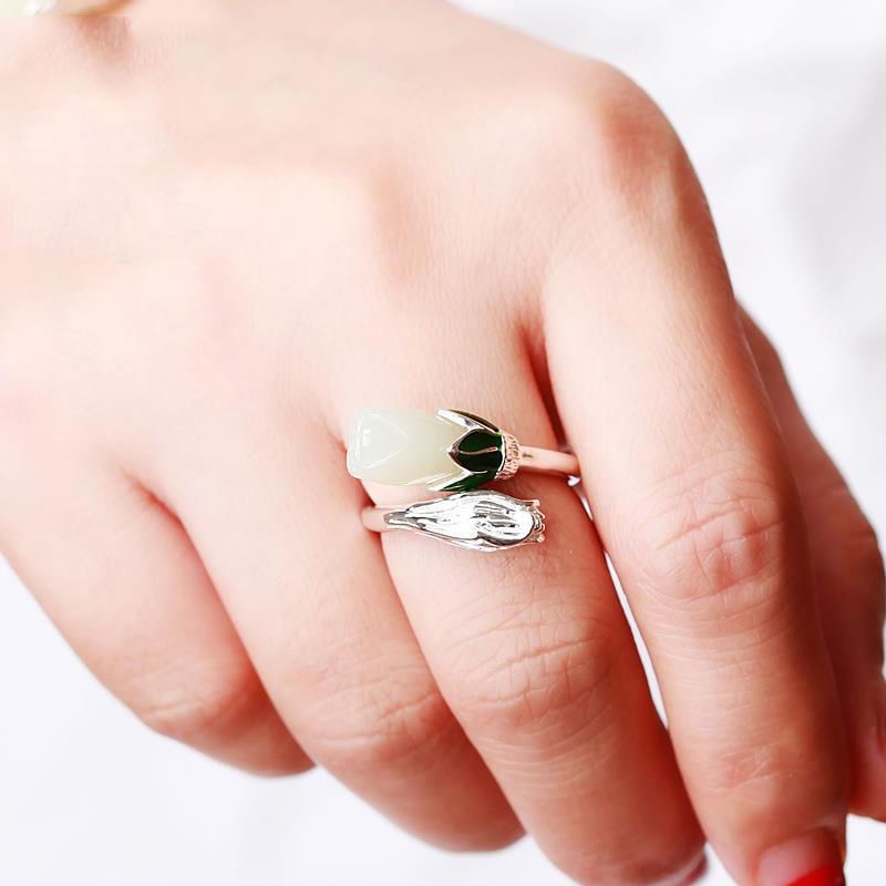 Stunning Silver Ring for Daily Wear