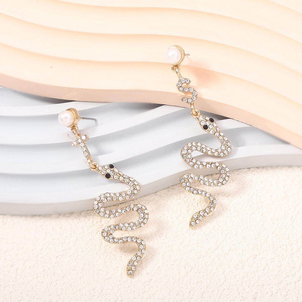 Stunning Pearl Earring for Daily Wear