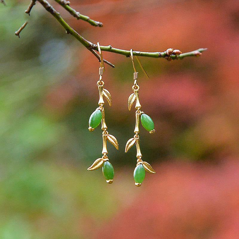 Romantic Silver Earring for Special Moments