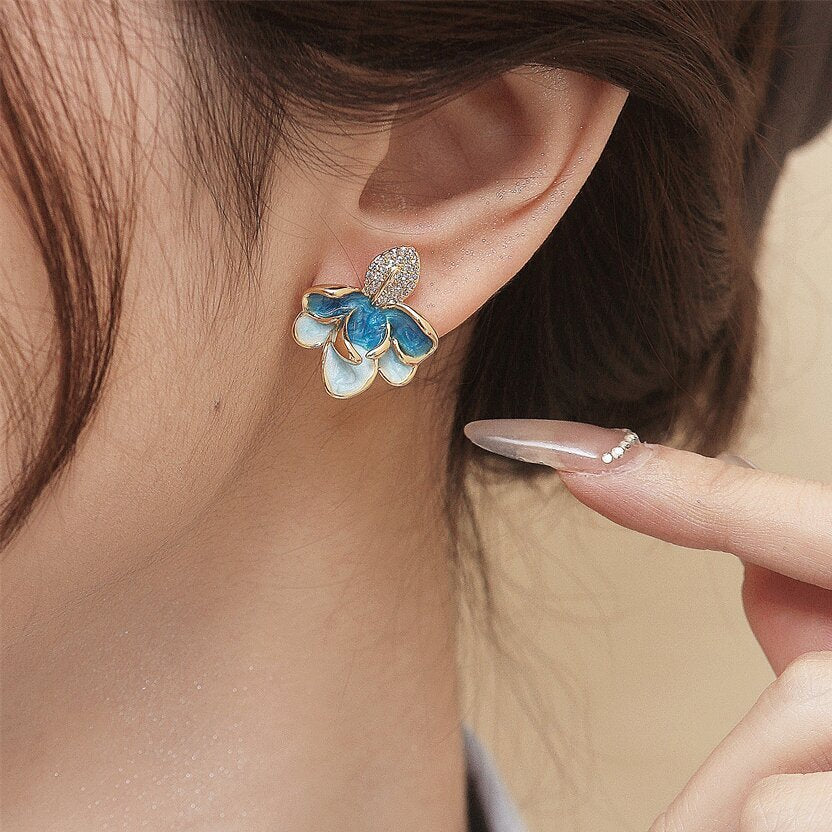 Classic Pearl Earring with Timeless Appeal