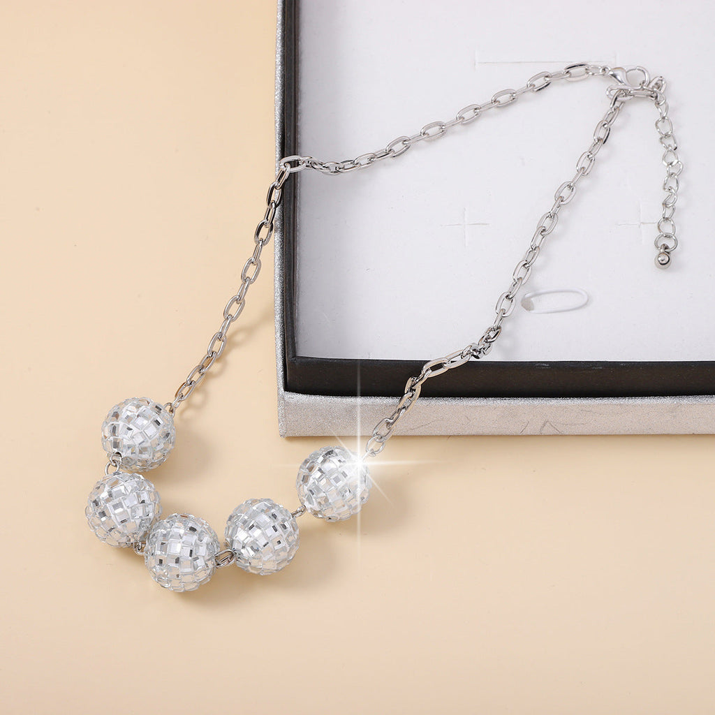 Elegant Pendant for Every Occasion