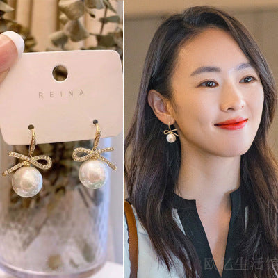 Stunning Pearl Earring for Daily Wear