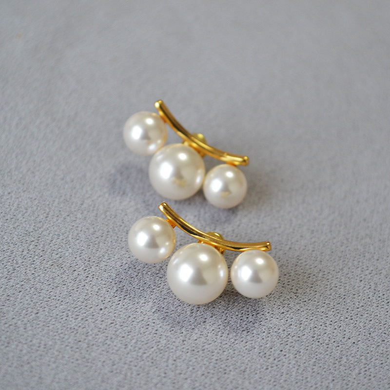 Beautiful Gold Earring with Unique Style