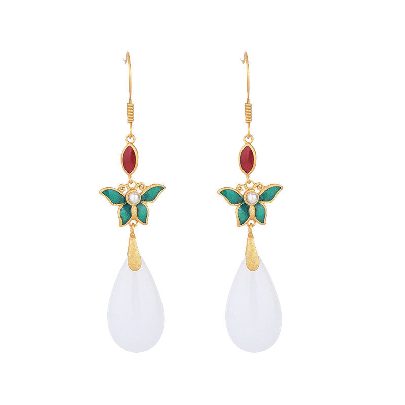 Charming Earring for Any Occasion