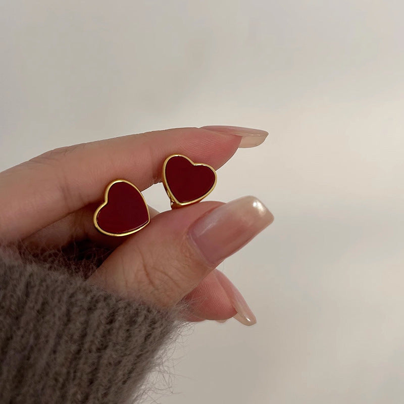 Classic Earring with Timeless Appeal