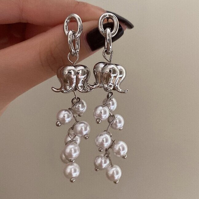 Charming Pearl Earring for Any Occasion