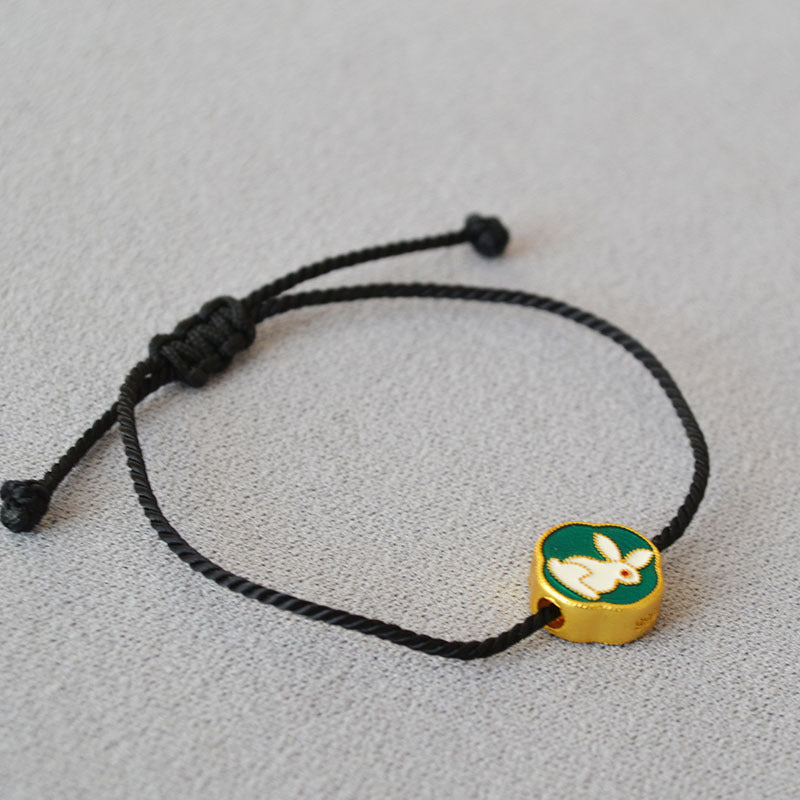 Charming Gold Bracelet for Any Occasion