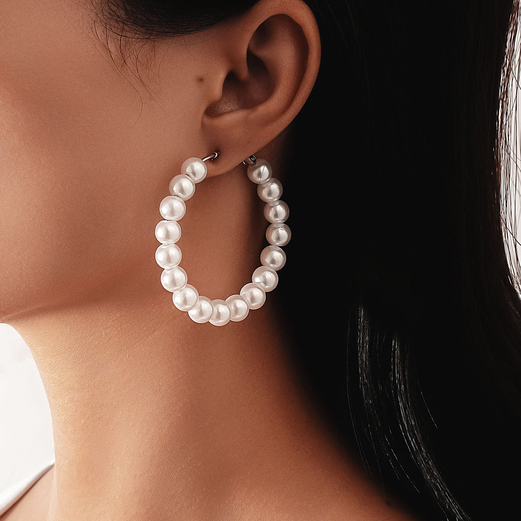 Romantic Pearl Earring for Special Moments