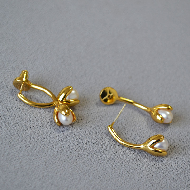 Romantic Pearl Earring for Special Moments
