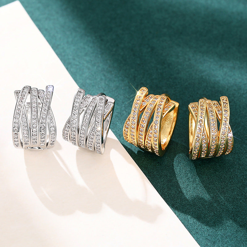 Charming Earring for Any Occasion