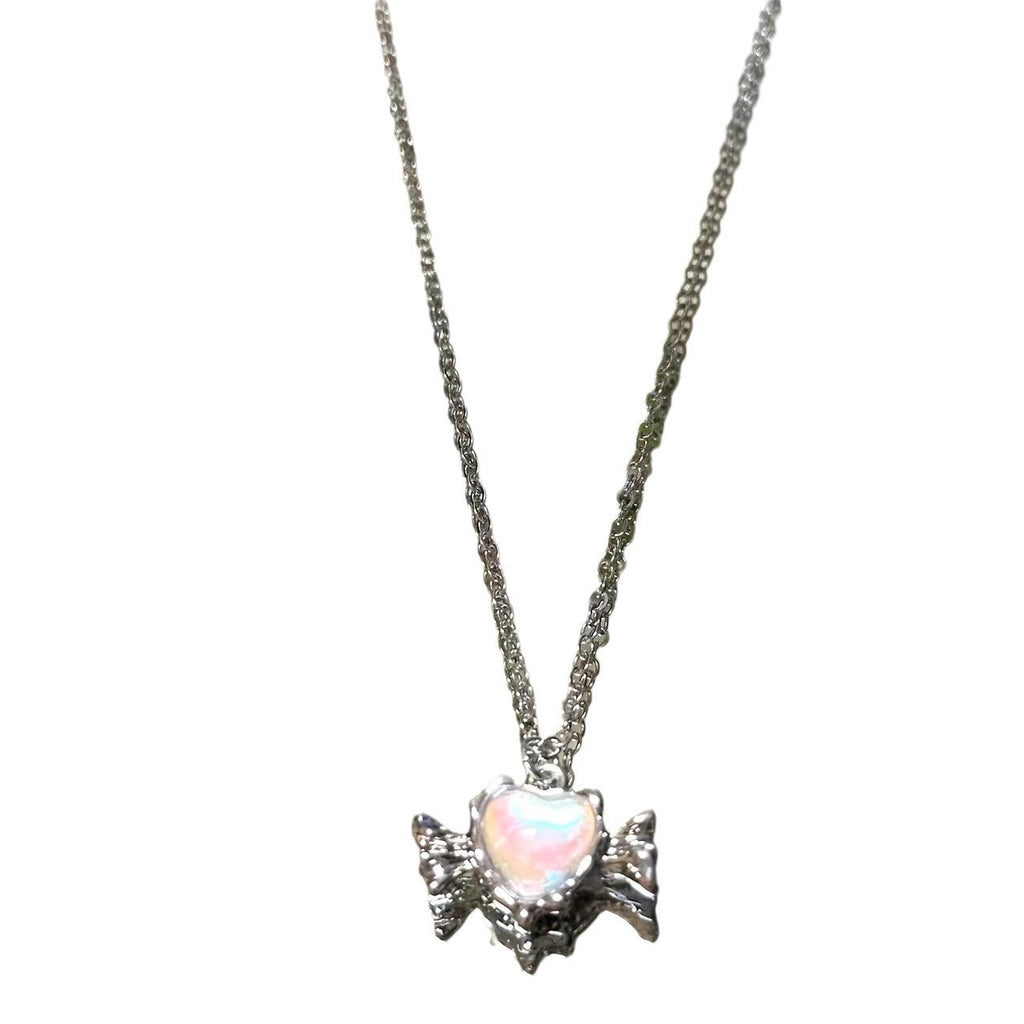 Classic Silver Necklace with Timeless Appeal