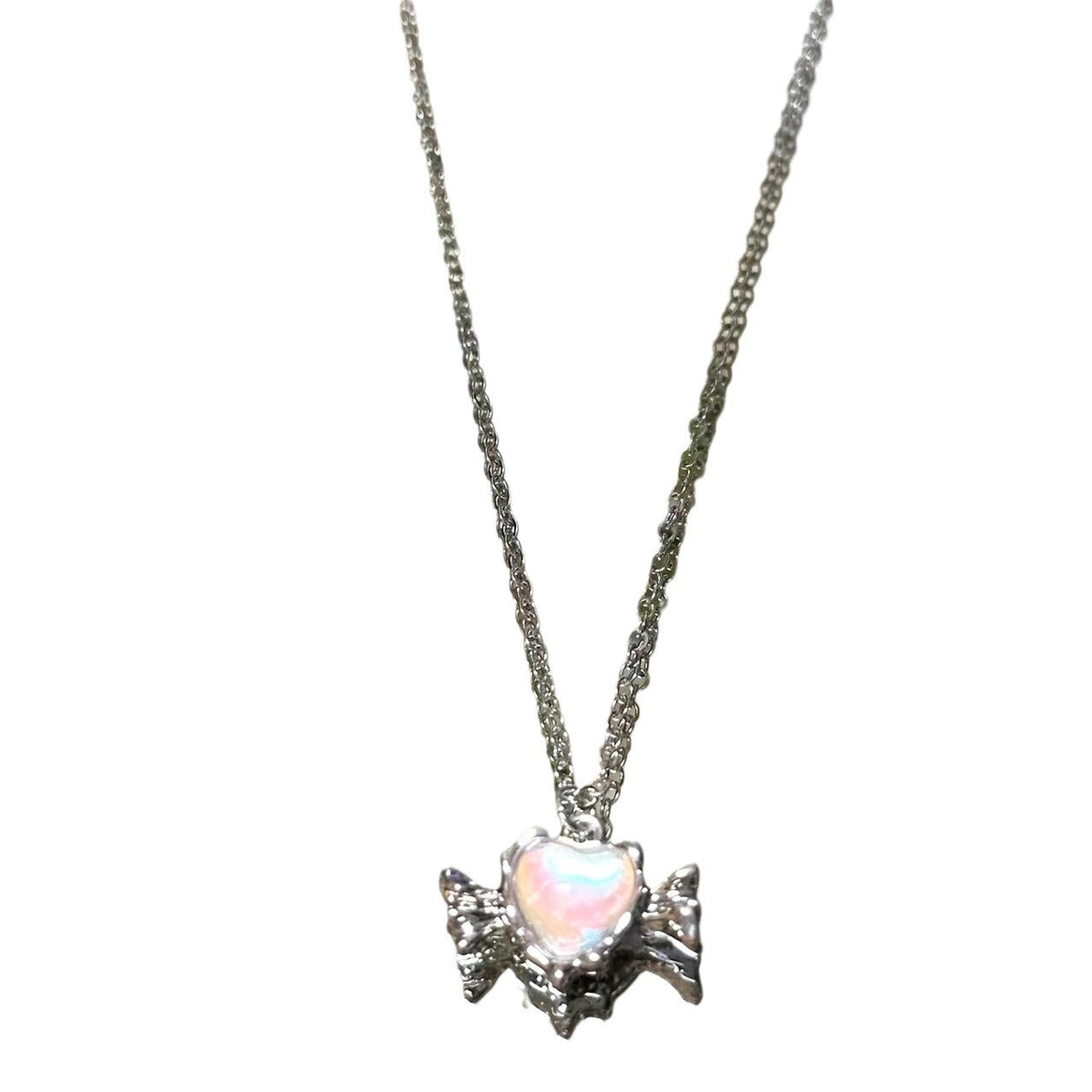 Classic Silver Necklace with Timeless Appeal