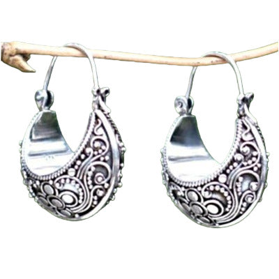 Romantic Silver Earring for Special Moments