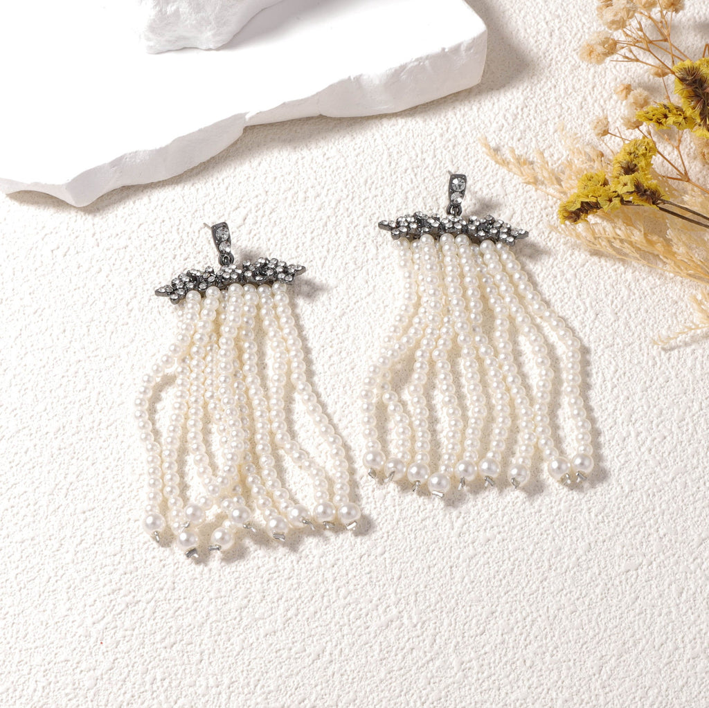Romantic Pearl Earring for Special Moments