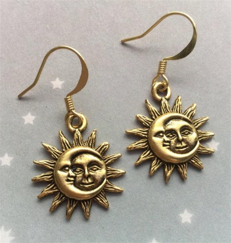 Romantic Earring for Special Moments