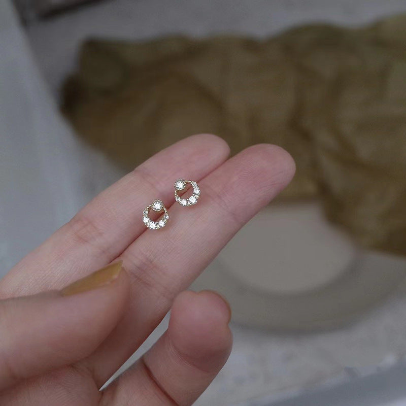 Beautiful Earring with Unique Style