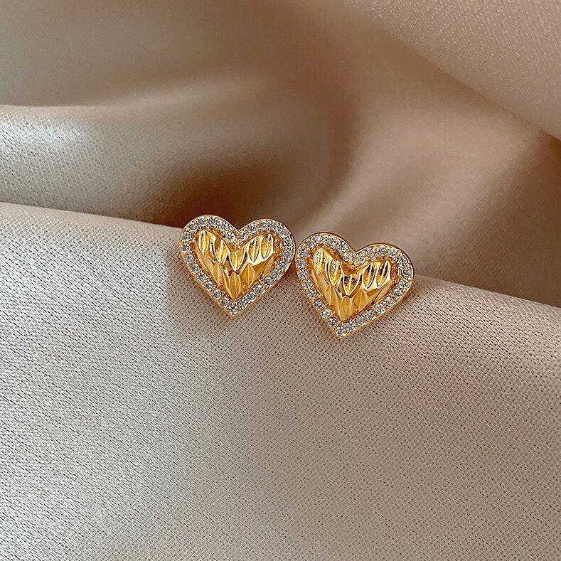 Classic Earring with Timeless Appeal