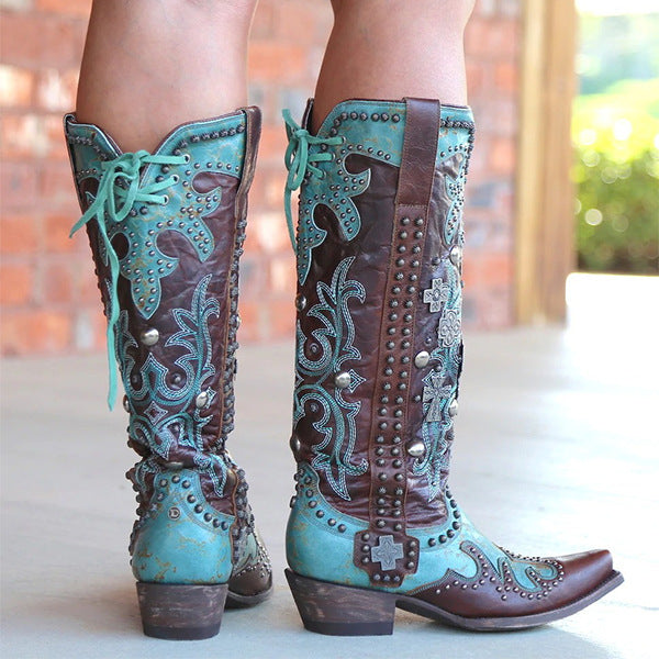 Graceful Orthopedic Boots for Modern Look
