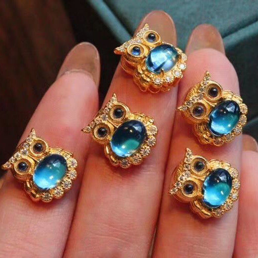Stunning Gold Necklace for Daily Wear