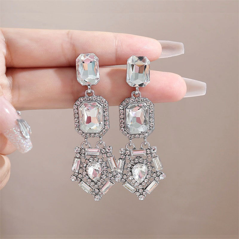 Classic Earring with Timeless Appeal