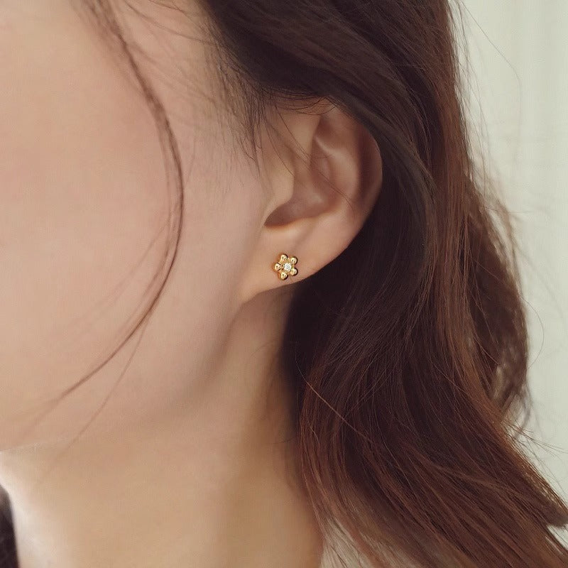 Charming Piece for Any Occasion