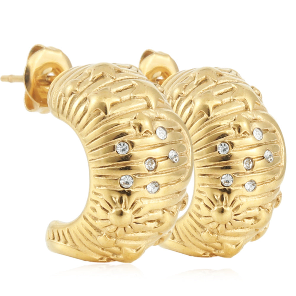 Elegant Gold Earring for Every Occasion