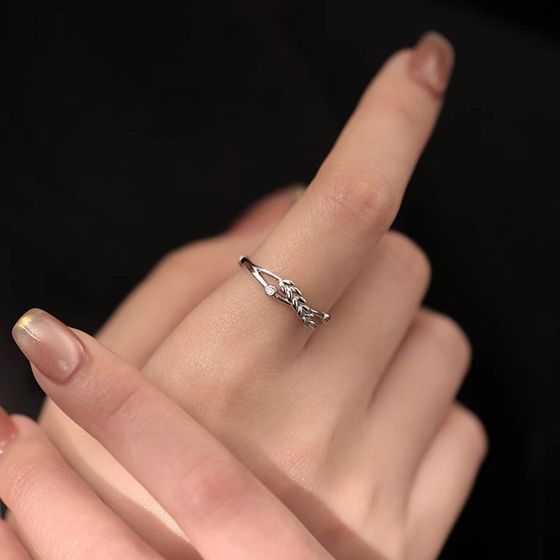 Charming Piece for Any Occasion