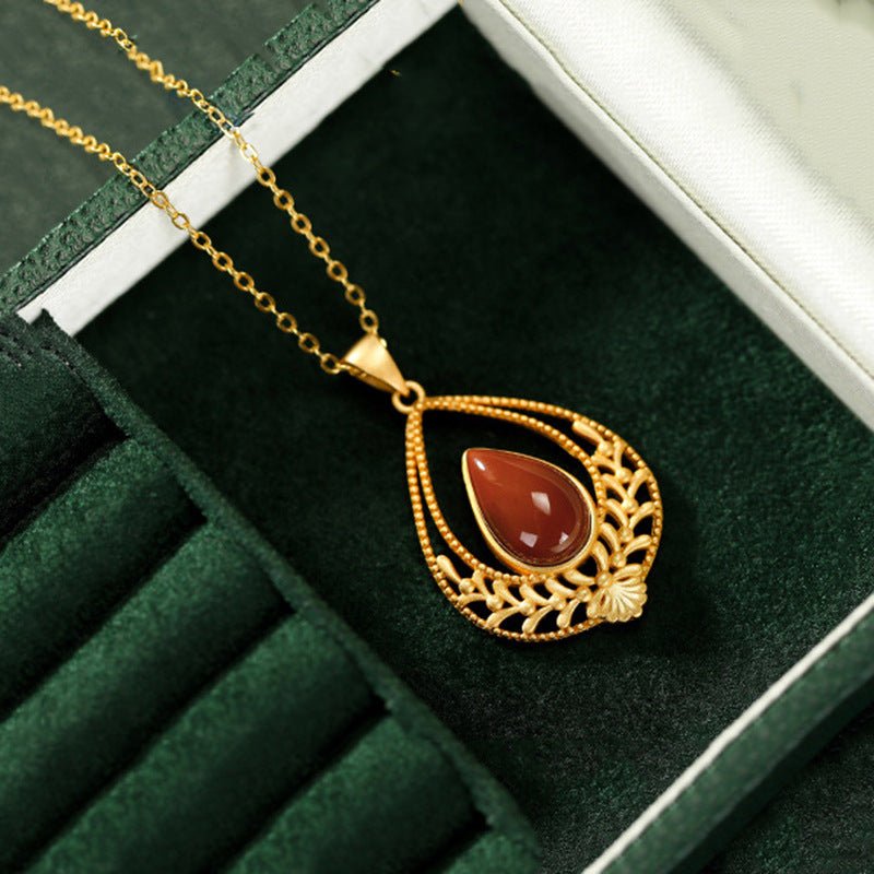 Classic Gold Necklace with Timeless Appeal
