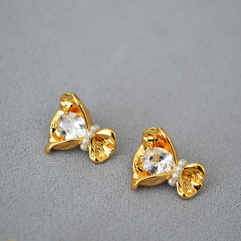Delicate Artisan Gold Earring