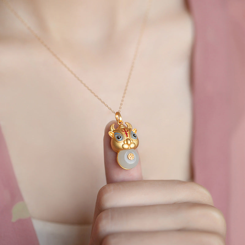 Classic Gold Necklace with Timeless Appeal