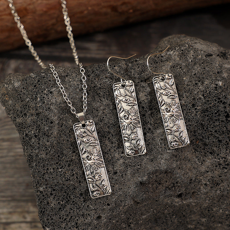 Stunning Necklace for Daily Wear