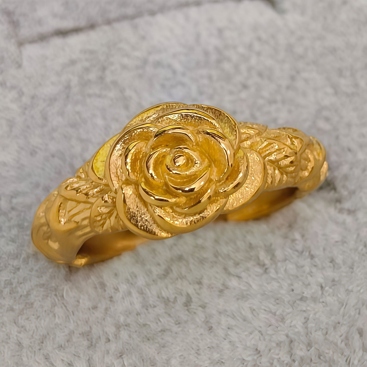 Classic Ring with Timeless Appeal