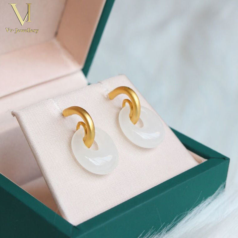 Beautiful Gold Earring with Unique Style