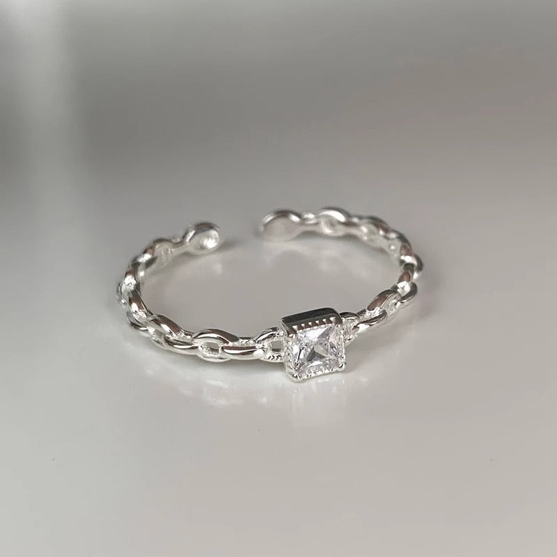 Elegant Ring for Every Occasion