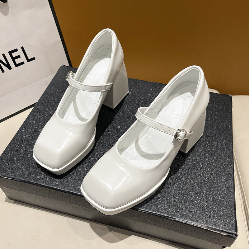 Graceful Orthopedic Shoes for Modern Look