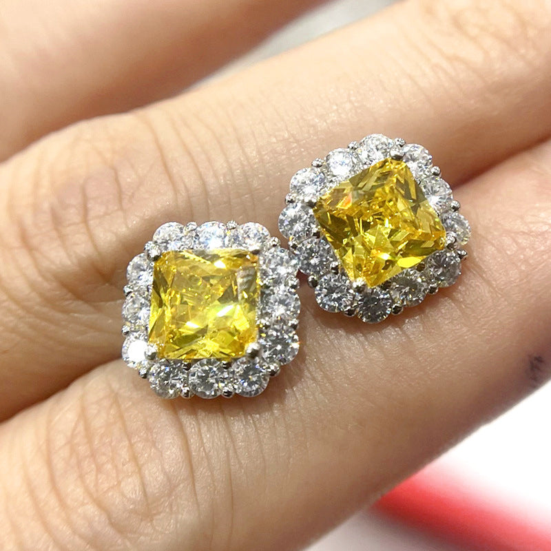 Elegant Earring for Every Occasion