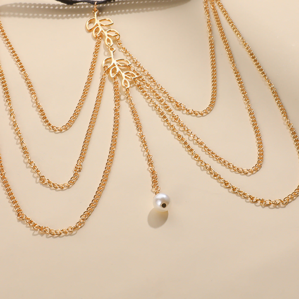 Classic Gold Chain with Timeless Appeal