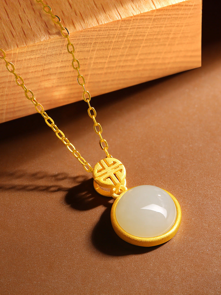 Romantic Gold Necklace for Special Moments